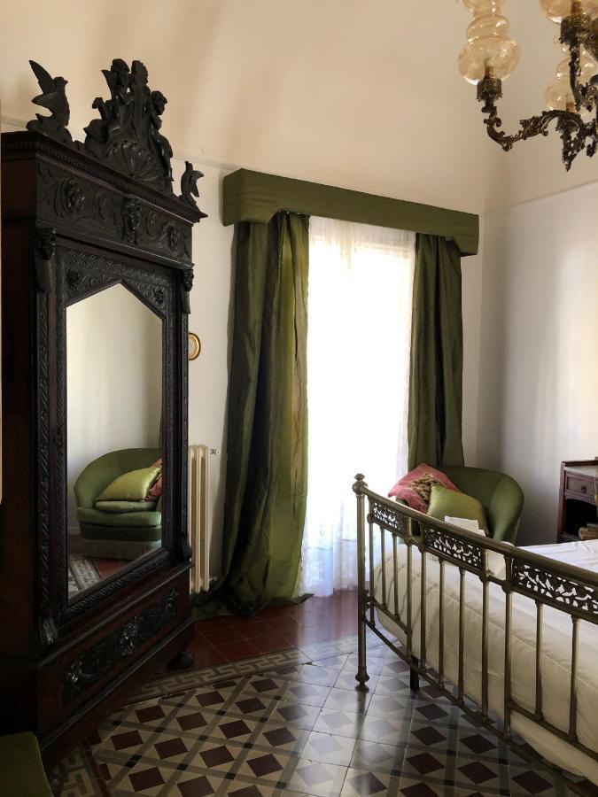 La Casa Sulla Piazza Apartment Ена Екстериор снимка